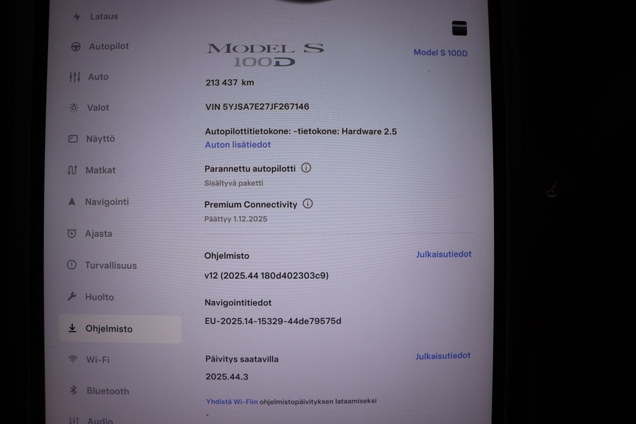 Tesla Model S vaihtoauto