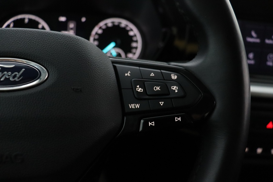 Ford Tourneo Connect vaihtoauto