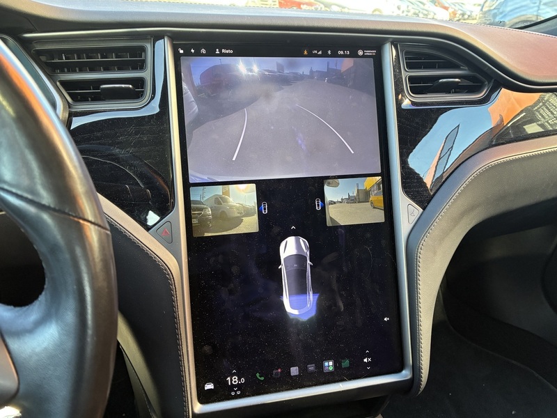 Tesla Model S vaihtoauto