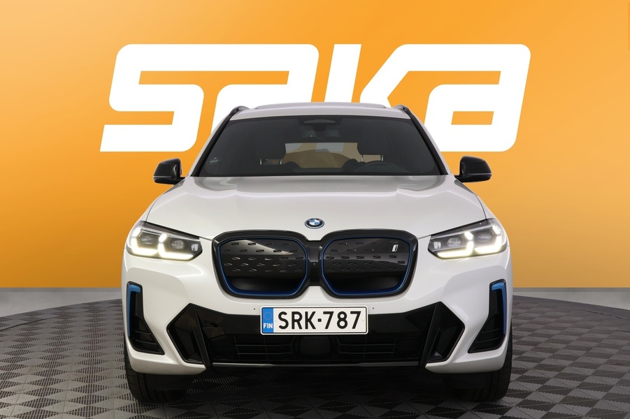 BMW iX3 vaihtoauto