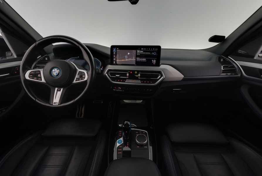 BMW iX3 vaihtoauto