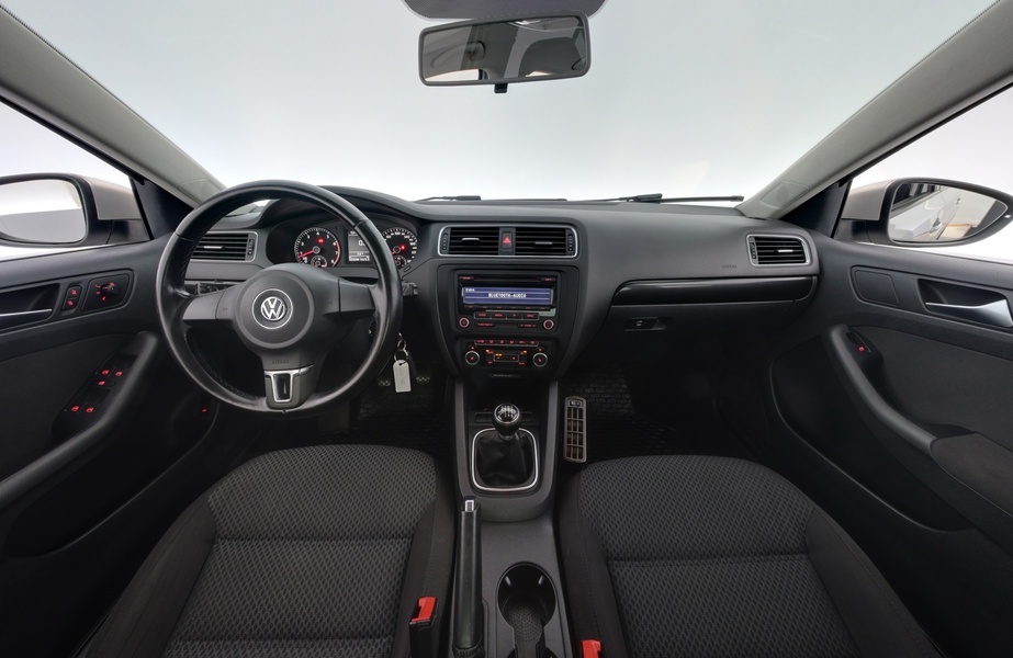 Volkswagen Jetta vaihtoauto