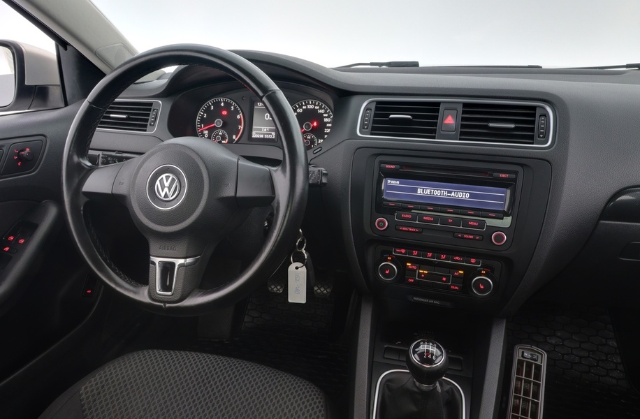 Volkswagen Jetta vaihtoauto