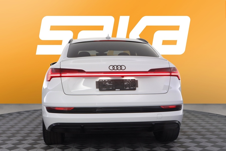 Audi e-tron vaihtoauto