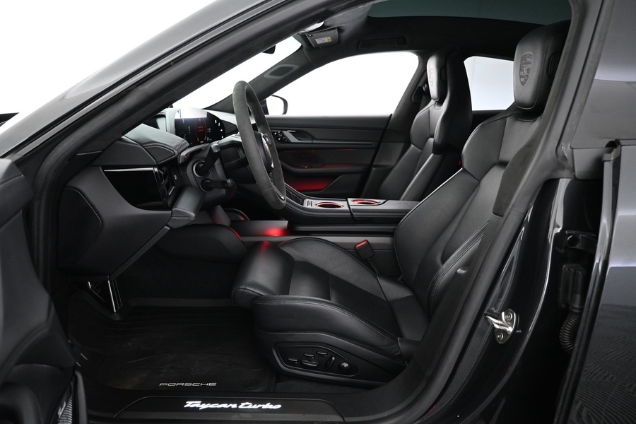 Porsche Taycan vaihtoauto