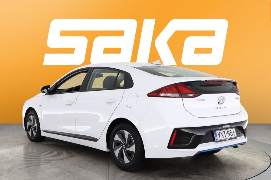 Hyundai IONIQ hybrid vaihtoauto