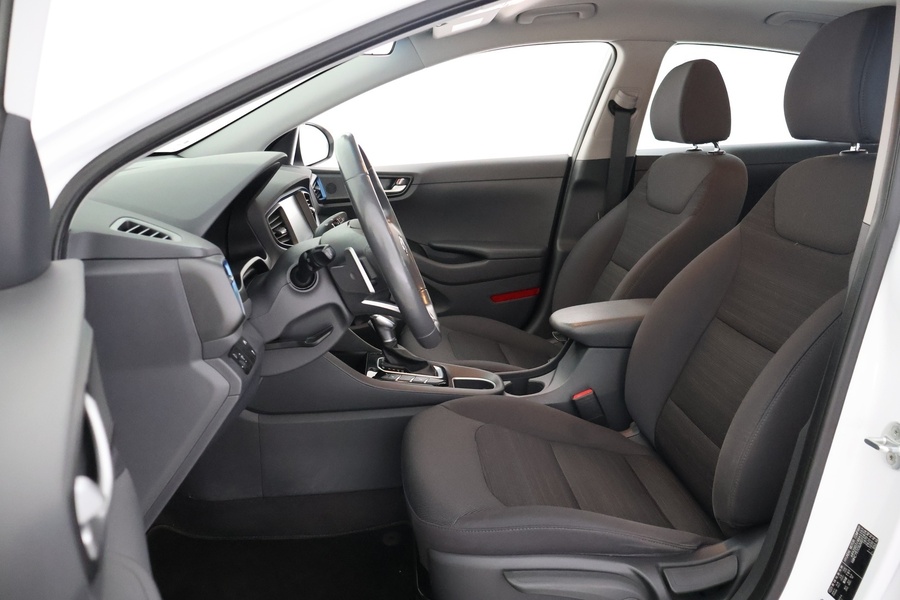 Hyundai IONIQ hybrid vaihtoauto