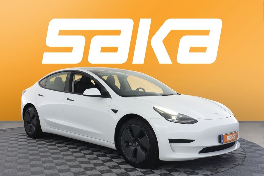 Tesla Model 3 vaihtoauto