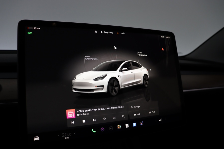 Tesla Model 3 vaihtoauto