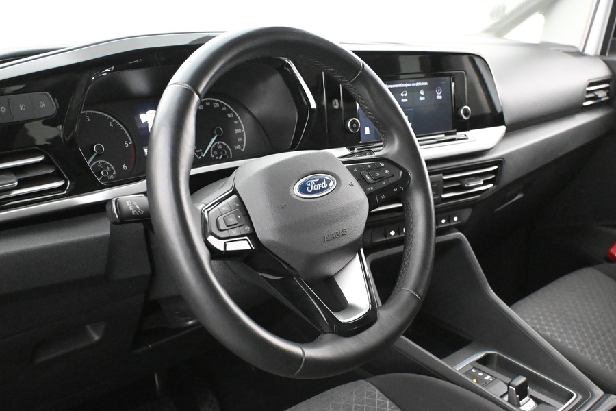 Ford Tourneo Connect vaihtoauto