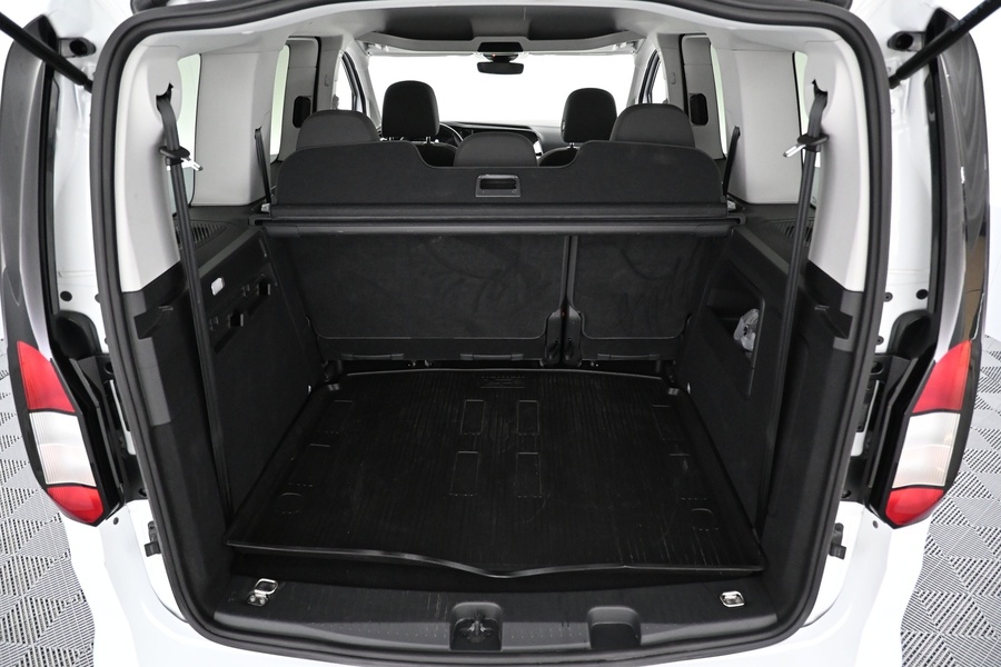 Ford Tourneo Connect vaihtoauto