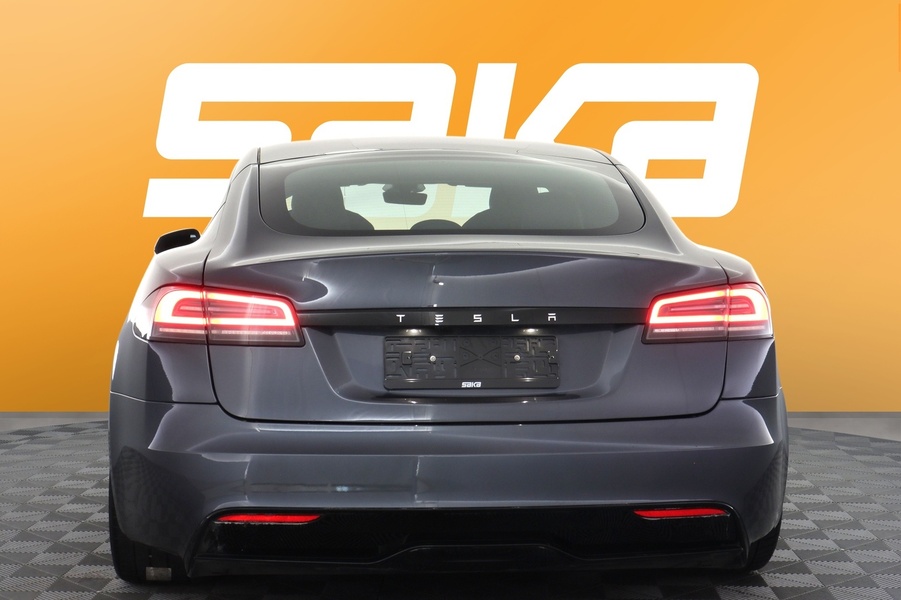 Tesla Model S vaihtoauto