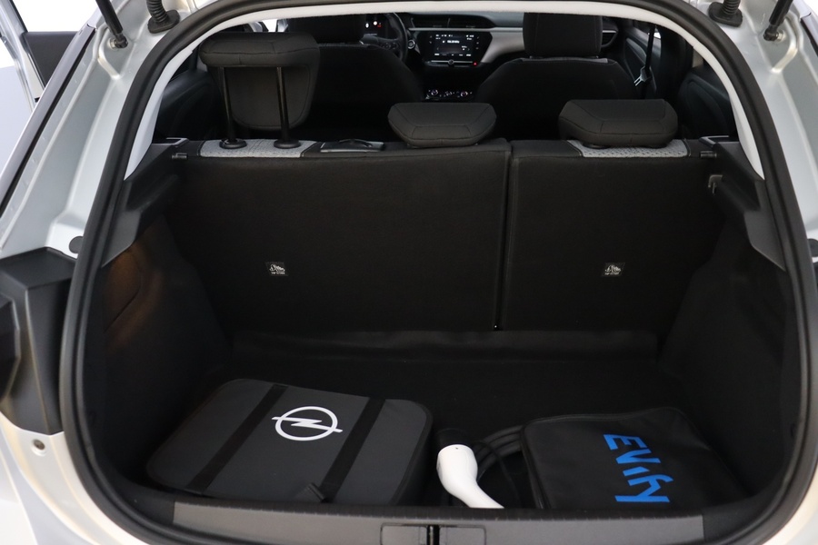 Opel Corsa-e vaihtoauto