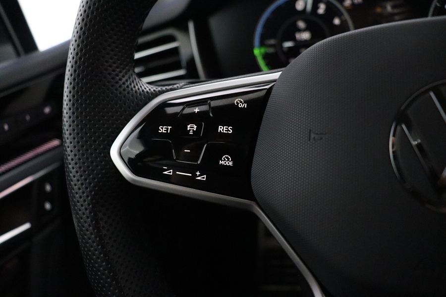 Volkswagen Touareg vaihtoauto