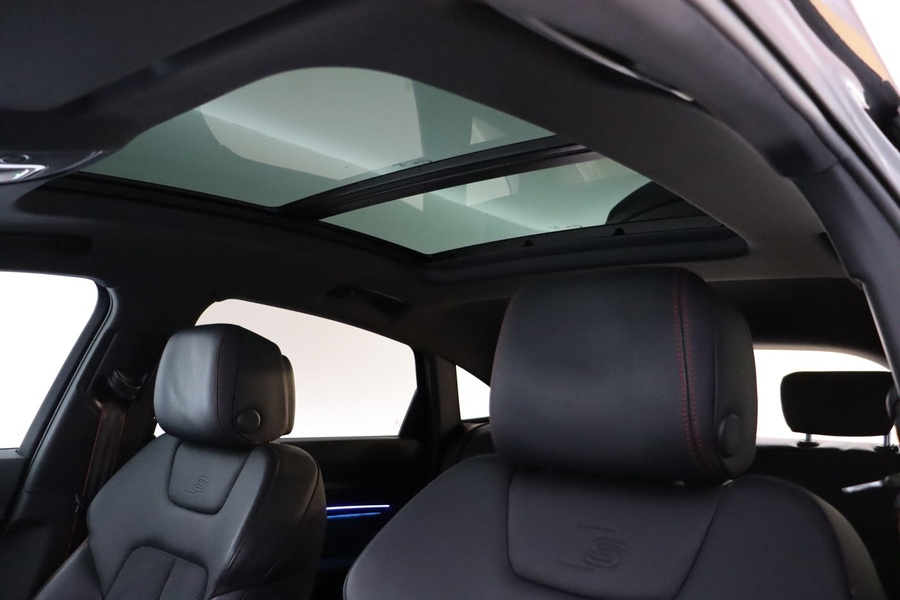 Audi Q8 e-tron vaihtoauto