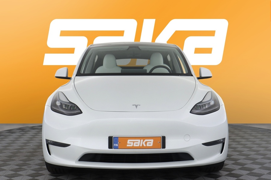Tesla Model Y vaihtoauto