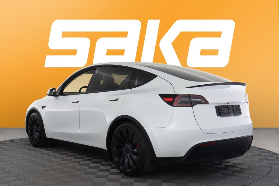 Tesla Model Y vaihtoauto