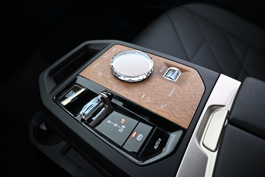 BMW iX vaihtoauto