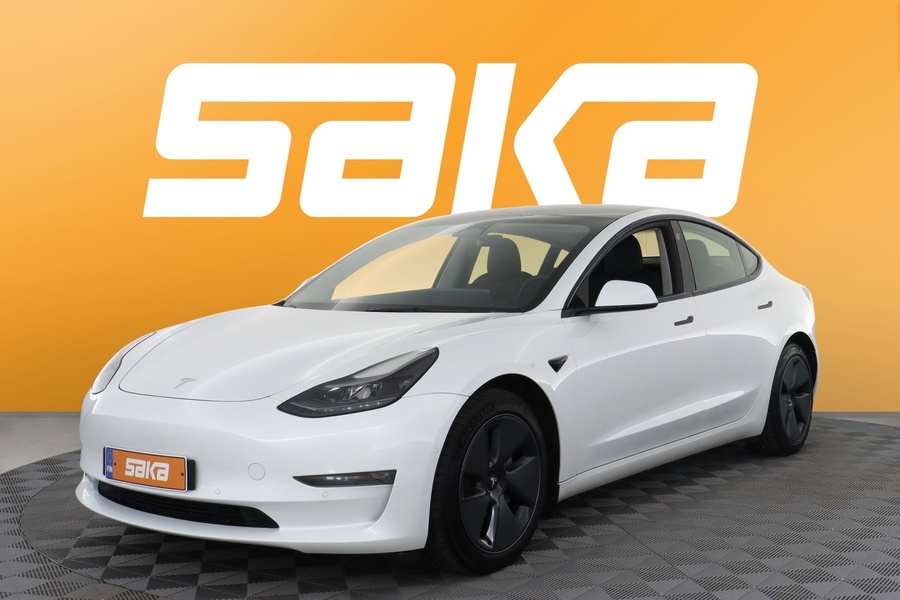Tesla Model 3 vaihtoauto