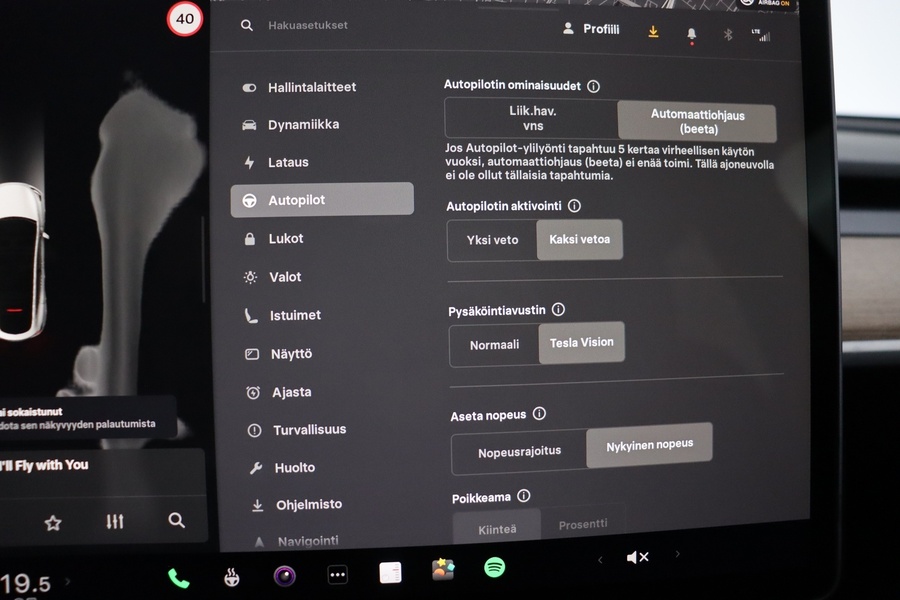 Tesla Model Y vaihtoauto