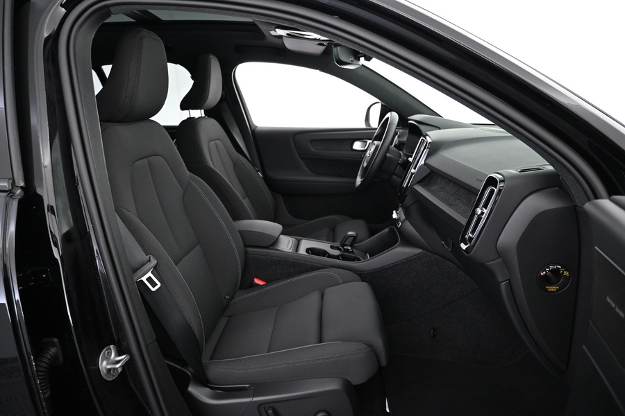 Volvo EX40 vaihtoauto