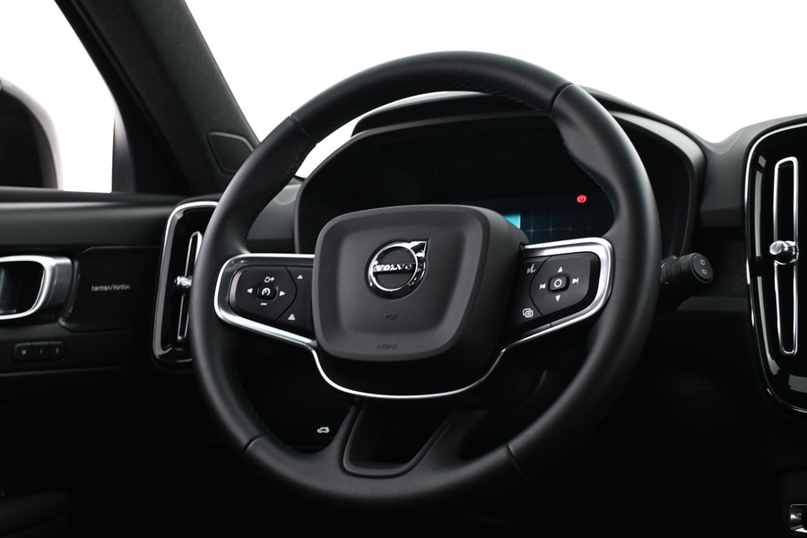 Volvo EX40 vaihtoauto