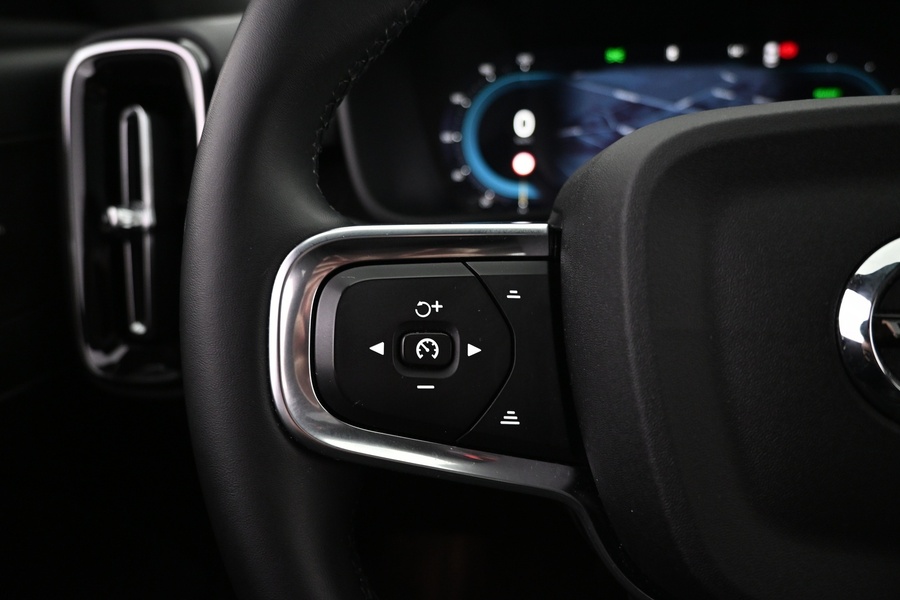 Volvo EX40 vaihtoauto