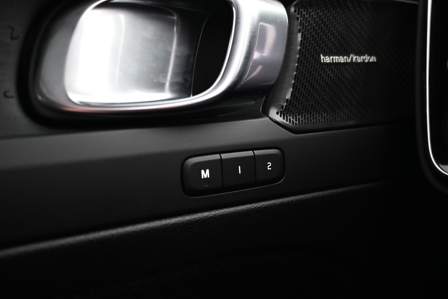 Volvo EX40 vaihtoauto