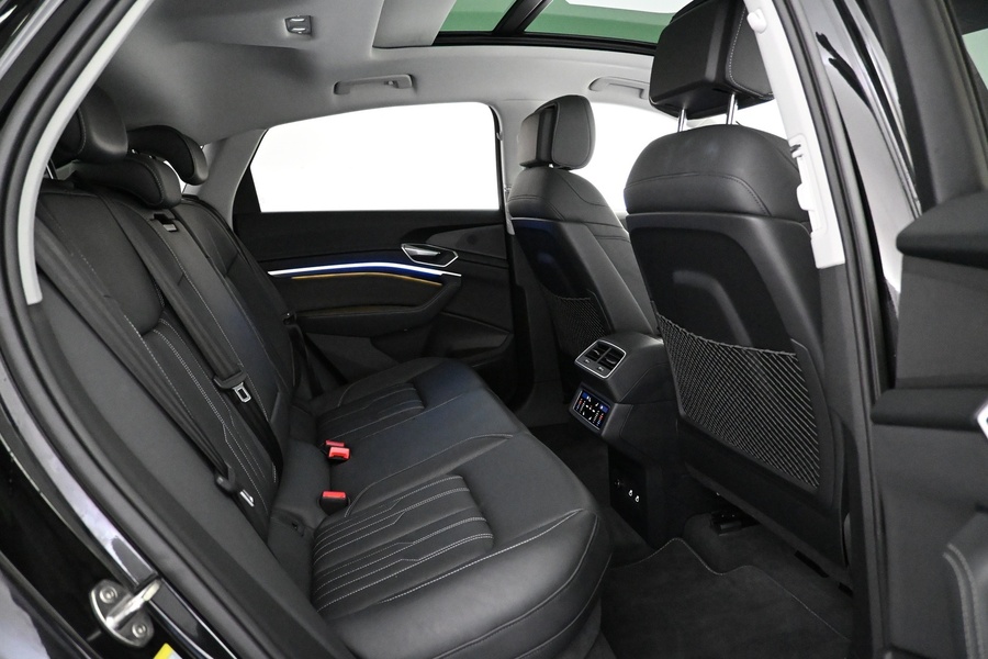 Audi Q8 e-tron vaihtoauto