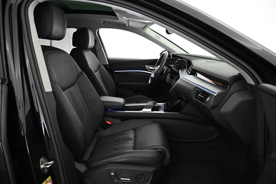 Audi Q8 e-tron vaihtoauto