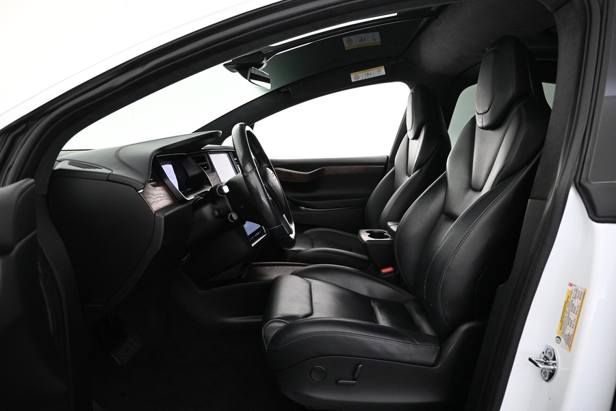 Tesla Model X vaihtoauto