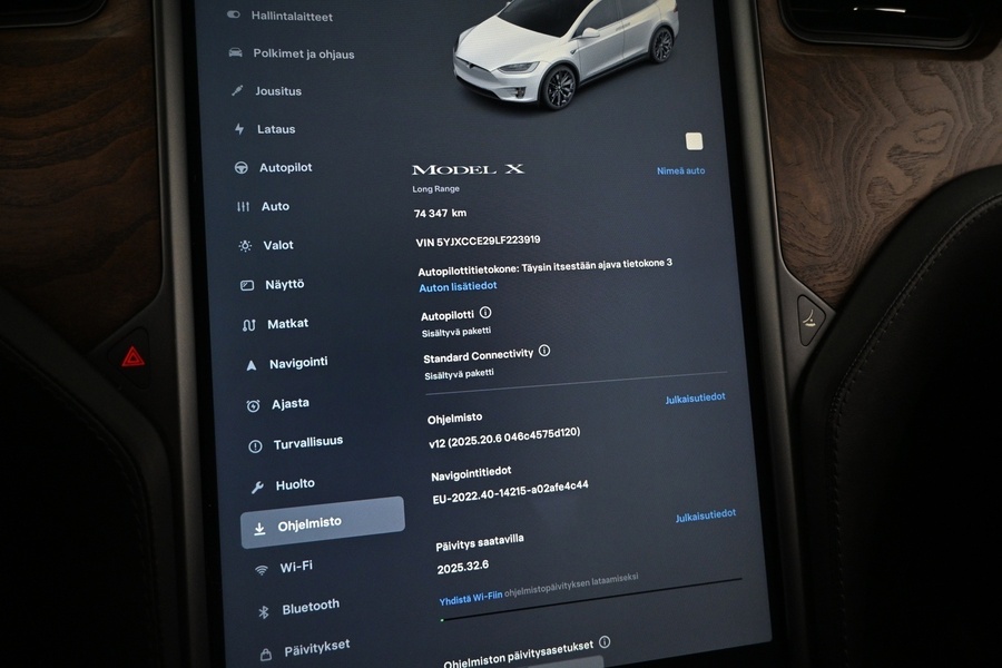 Tesla Model X vaihtoauto