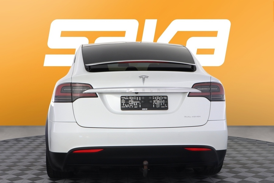 Tesla Model X vaihtoauto