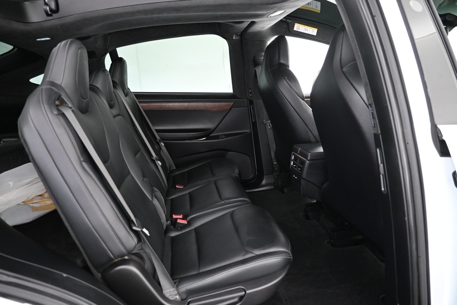 Tesla Model X vaihtoauto