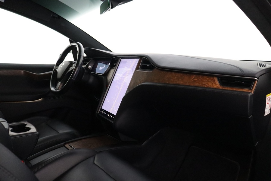 Tesla Model X vaihtoauto