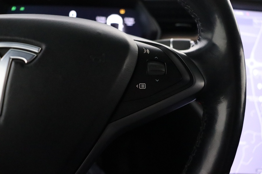 Tesla Model X vaihtoauto