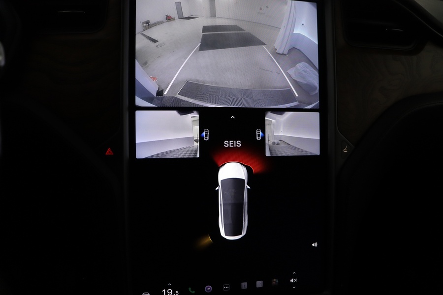 Tesla Model X vaihtoauto