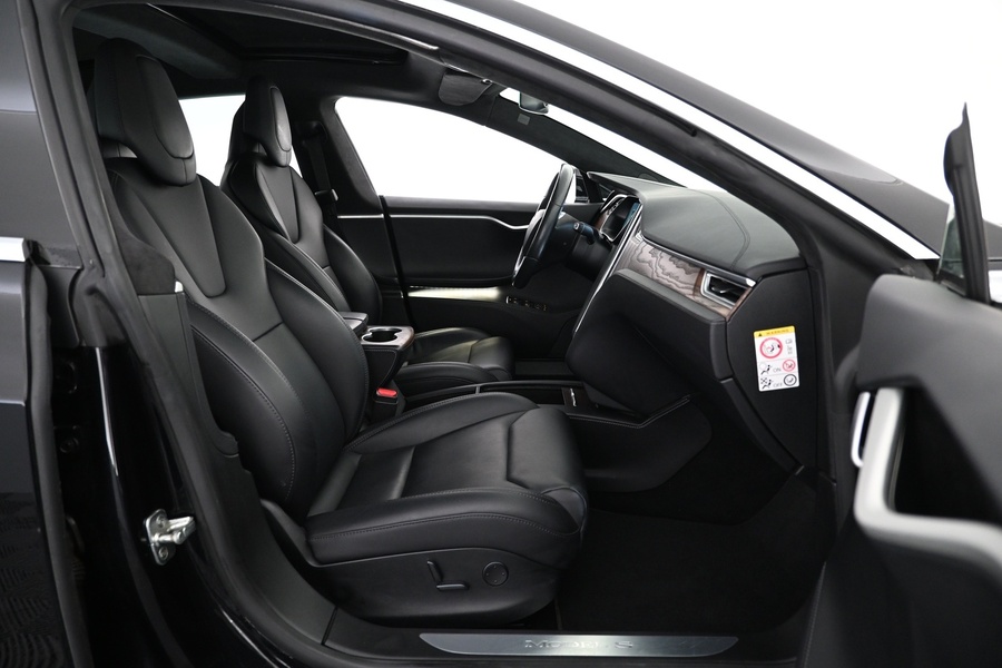 Tesla Model S vaihtoauto