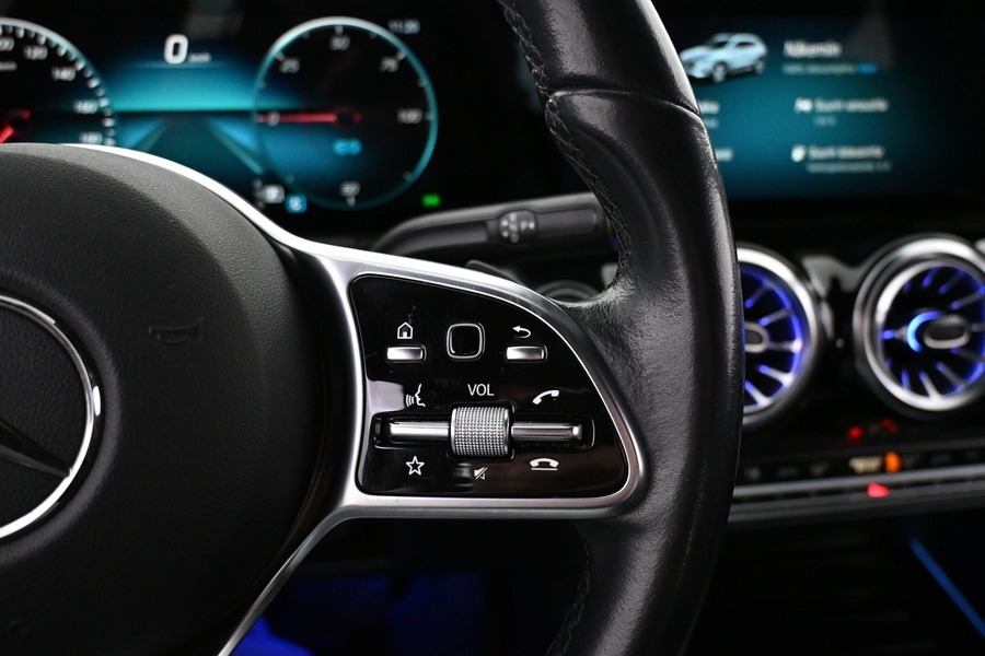 Mercedes-Benz EQA vaihtoauto