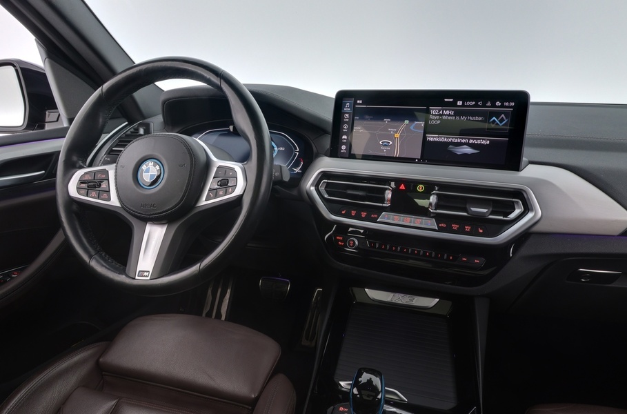 BMW iX3 vaihtoauto