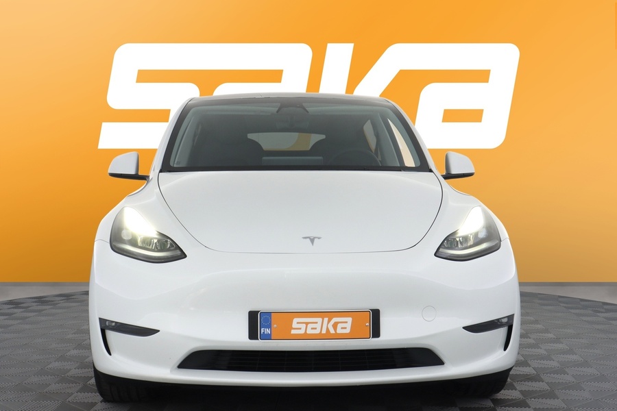 Tesla Model Y vaihtoauto