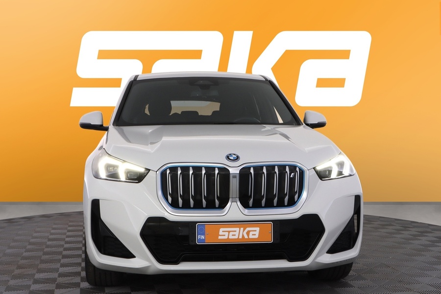 BMW iX1 vaihtoauto