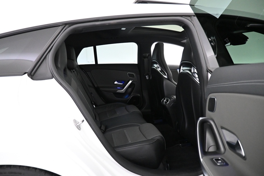 Mercedes-Benz CLA vaihtoauto