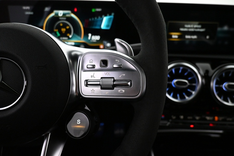 Mercedes-Benz CLA vaihtoauto