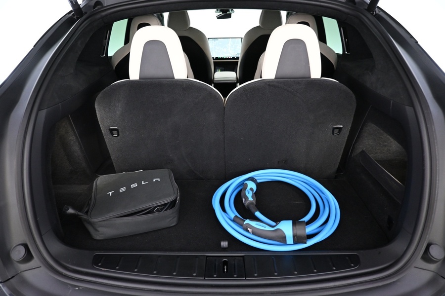 Tesla Model X vaihtoauto