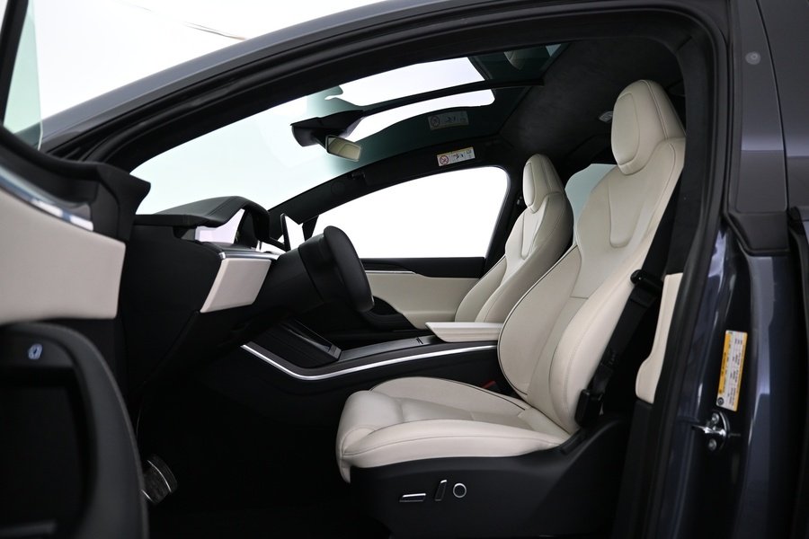 Tesla Model X vaihtoauto