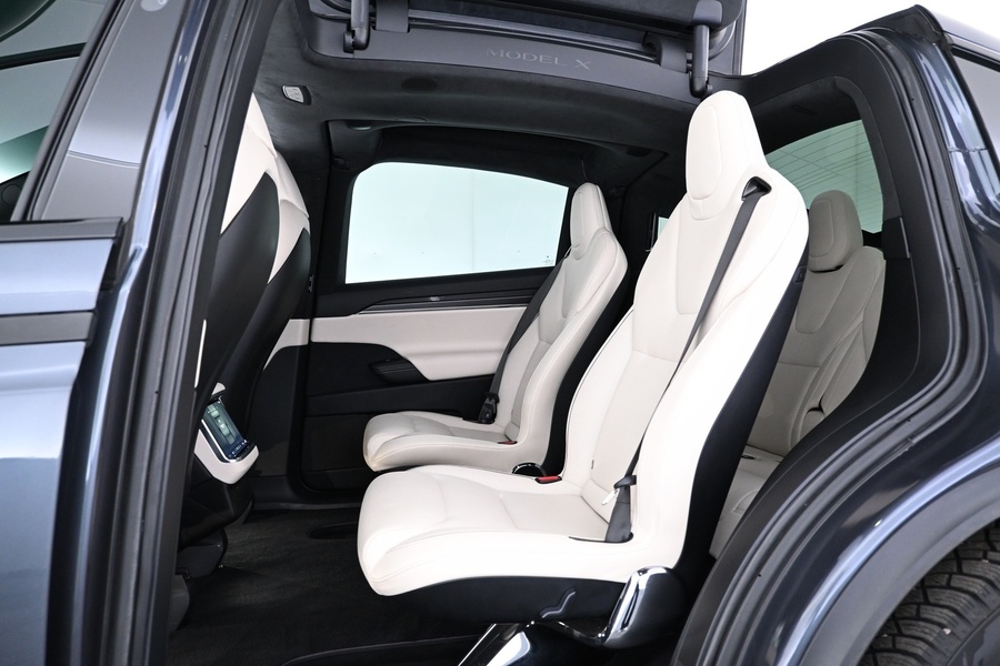 Tesla Model X vaihtoauto