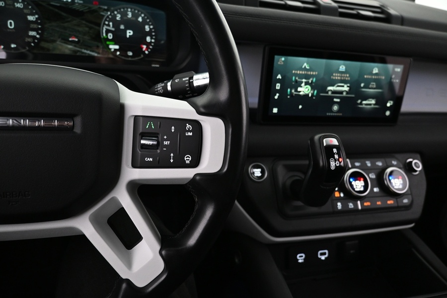 Land Rover Defender vaihtoauto