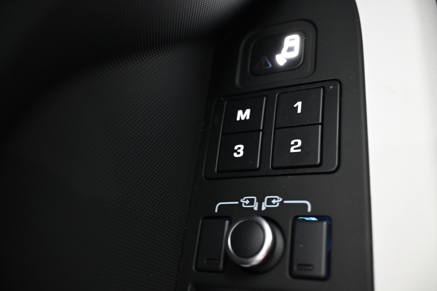 Land Rover Defender vaihtoauto