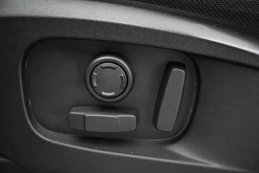 Land Rover Defender vaihtoauto